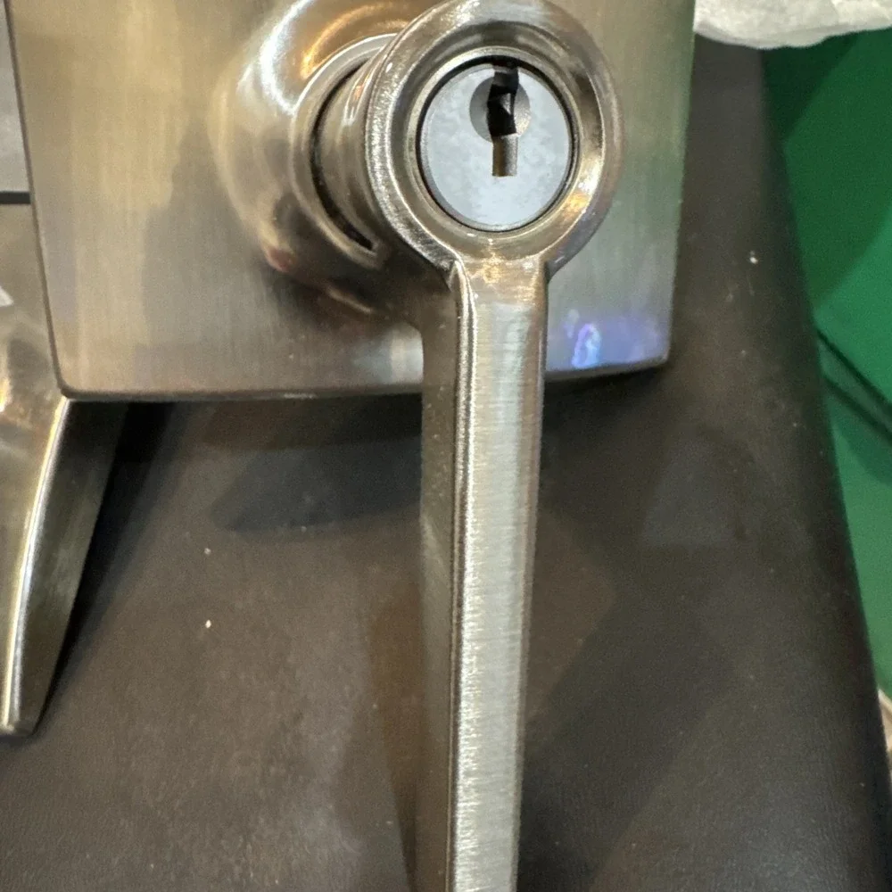 Schlage F51A‎ LAT 619 CEN Lever Keyed Entry